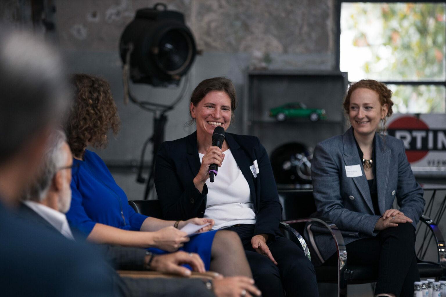Q-Guide Präsentation der Wirtschaftsförderung Region Stuttgart in der Garage 266.